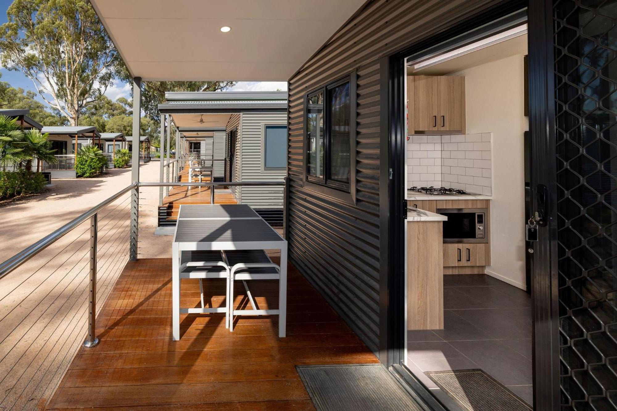 Big4 Renmark Riverfront Holiday Park Esterno foto