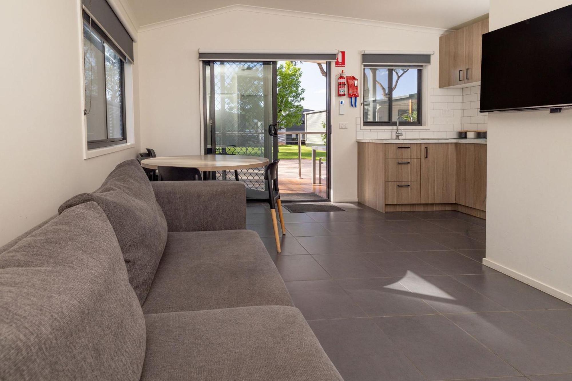 Big4 Renmark Riverfront Holiday Park Esterno foto