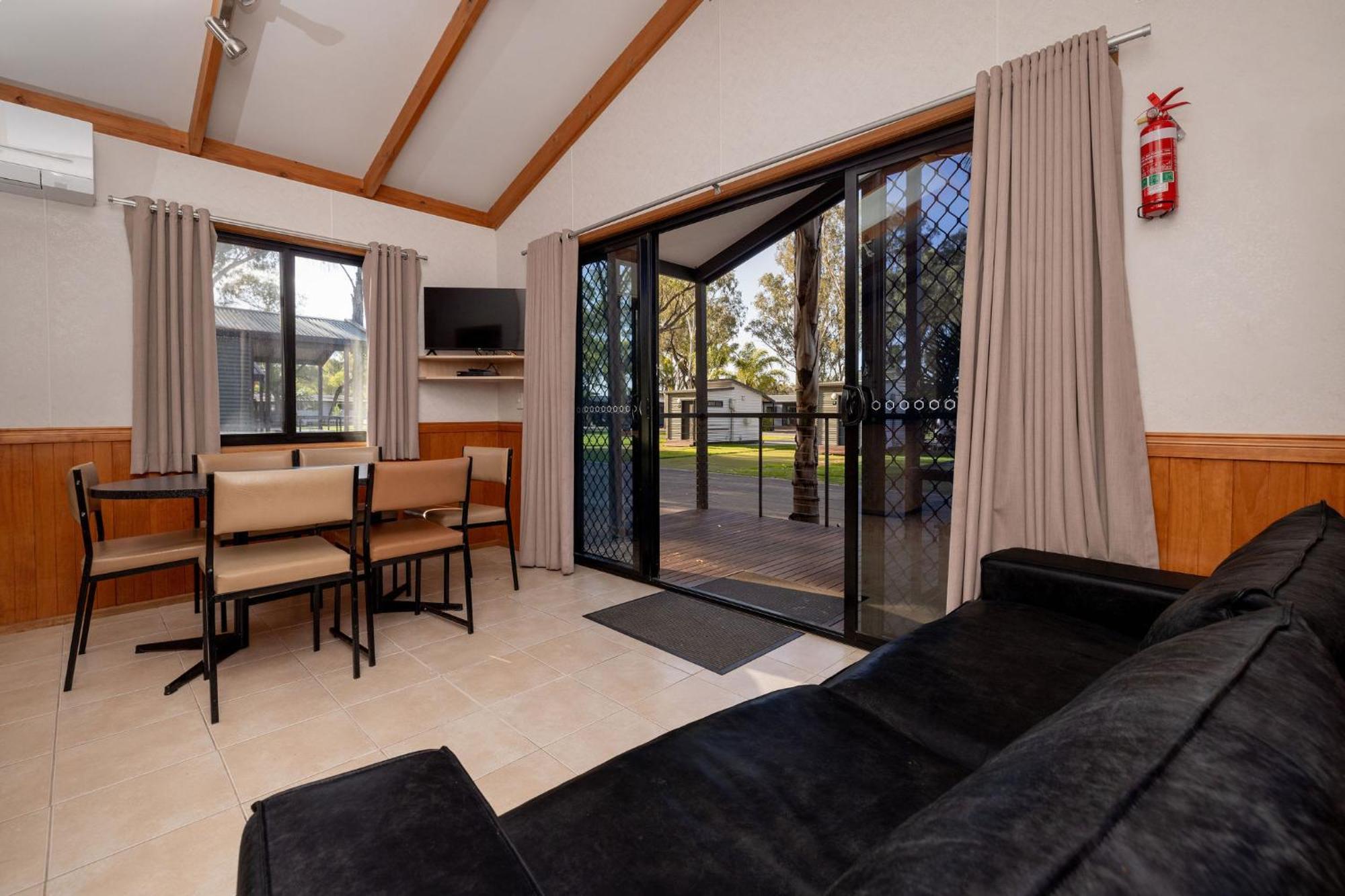 Big4 Renmark Riverfront Holiday Park Esterno foto