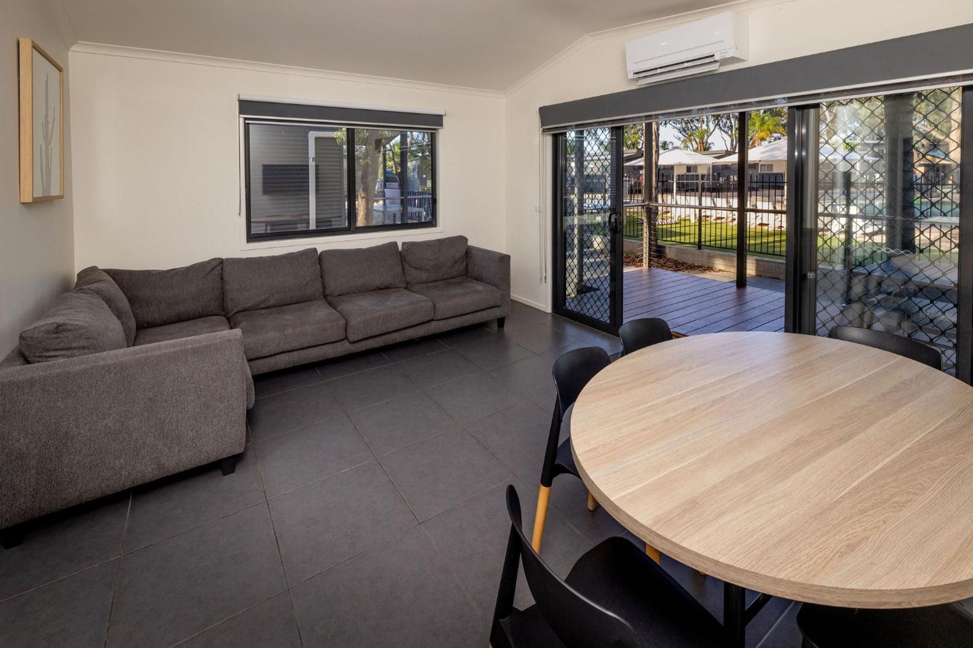 Big4 Renmark Riverfront Holiday Park Esterno foto